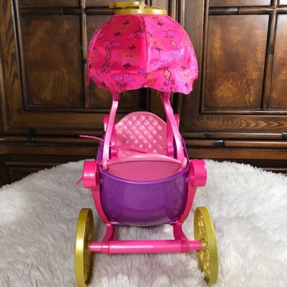 Barbie 2pc Collapsible Convertible Sparkle Hot Air Balloon and Carriage - Picture 3 of 16